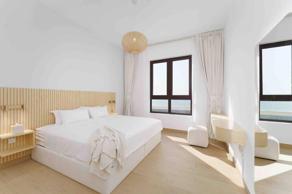 Stylish Full Sea View *