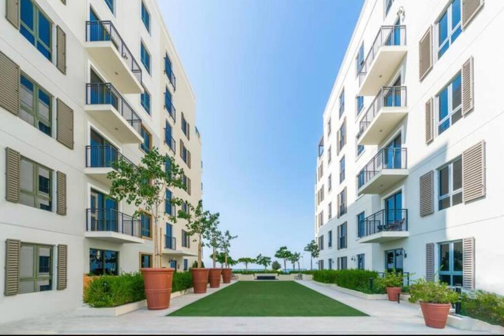 Stylish Full Sea View *